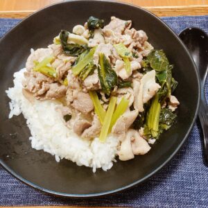 豚肉と小松菜の中華炒め飯