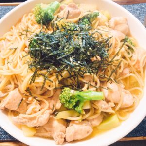 ブロッコリーとハニーチキンのわさび醤油パスタ