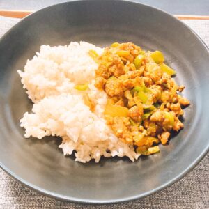 ひき肉とピーマンのキーマカレー