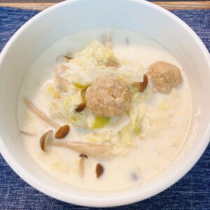 ミートボールと白菜のミルクスープ