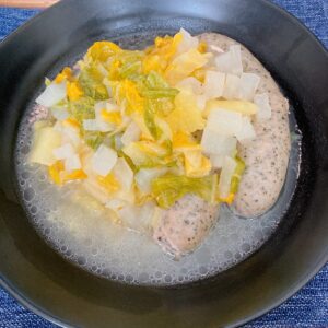 白菜と大根とウインナーのコンソメスープ煮