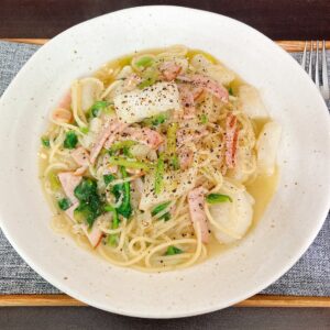 ハムとカブのコンソメパスタ