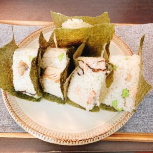 シャケと枝豆のおにぎり