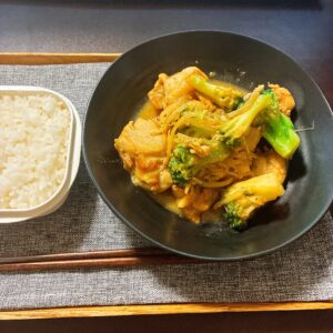 鶏肉とブロッコリーのカラシ味噌炒め