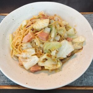 ベーコンとキャベツのアンチョビパスタ