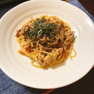 豚コマにんにくの醤油クリームパスタ