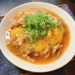 豚コマ入り天津飯
